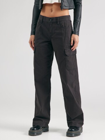 G-STAR Loose fit Cargo trousers in Black: front