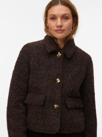 Giacca di mezza stagione 'ELENAHOLLY' di VERO MODA in marrone