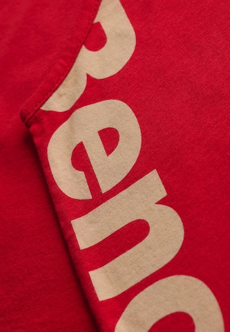 Haut 'Bench x Superdry &Co' BENCH en rouge