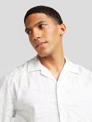SELECTED HOMME - Ajuste confortable Camisa en blanco