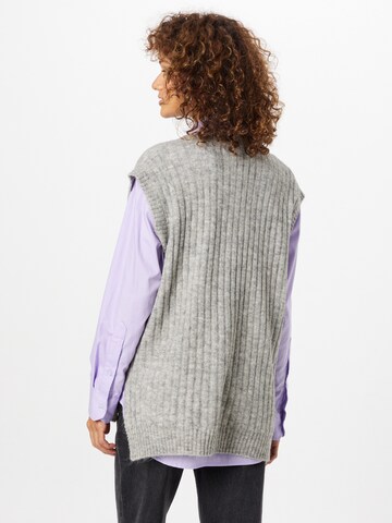 ICHI - Pullover 'KAMARA' em cinzento