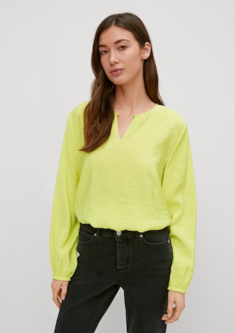 comma casual identity - Blusa en verde: frente