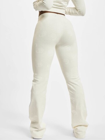 ROCAWEAR Regular Pants in White