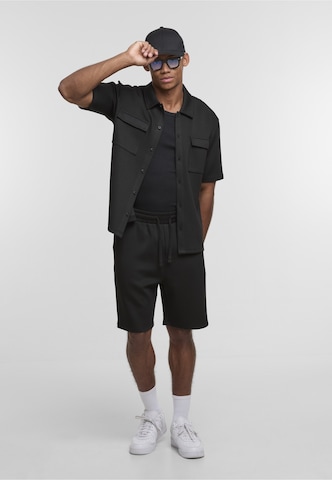 Urban Classics Regular Pants in Black