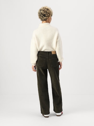 Vero Moda Petite - Pierna ancha Pantalón 'VMTESSA' en verde