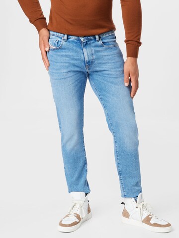 DIESEL Slim fit Jeans 'STRUKT' in Blue: front