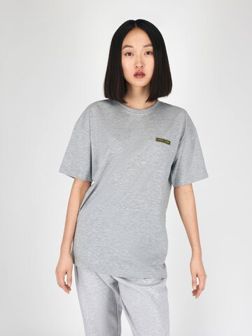 Magdeburg Los Angeles Shirt 'ESSENTIAL' in Grey: front