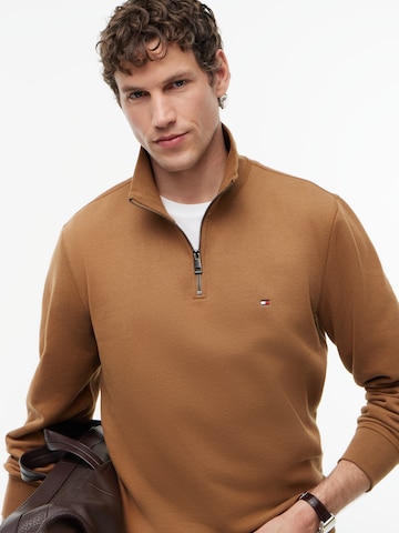 TOMMY HILFIGER Sweatshirt 'ESSENTIAL' in Brown