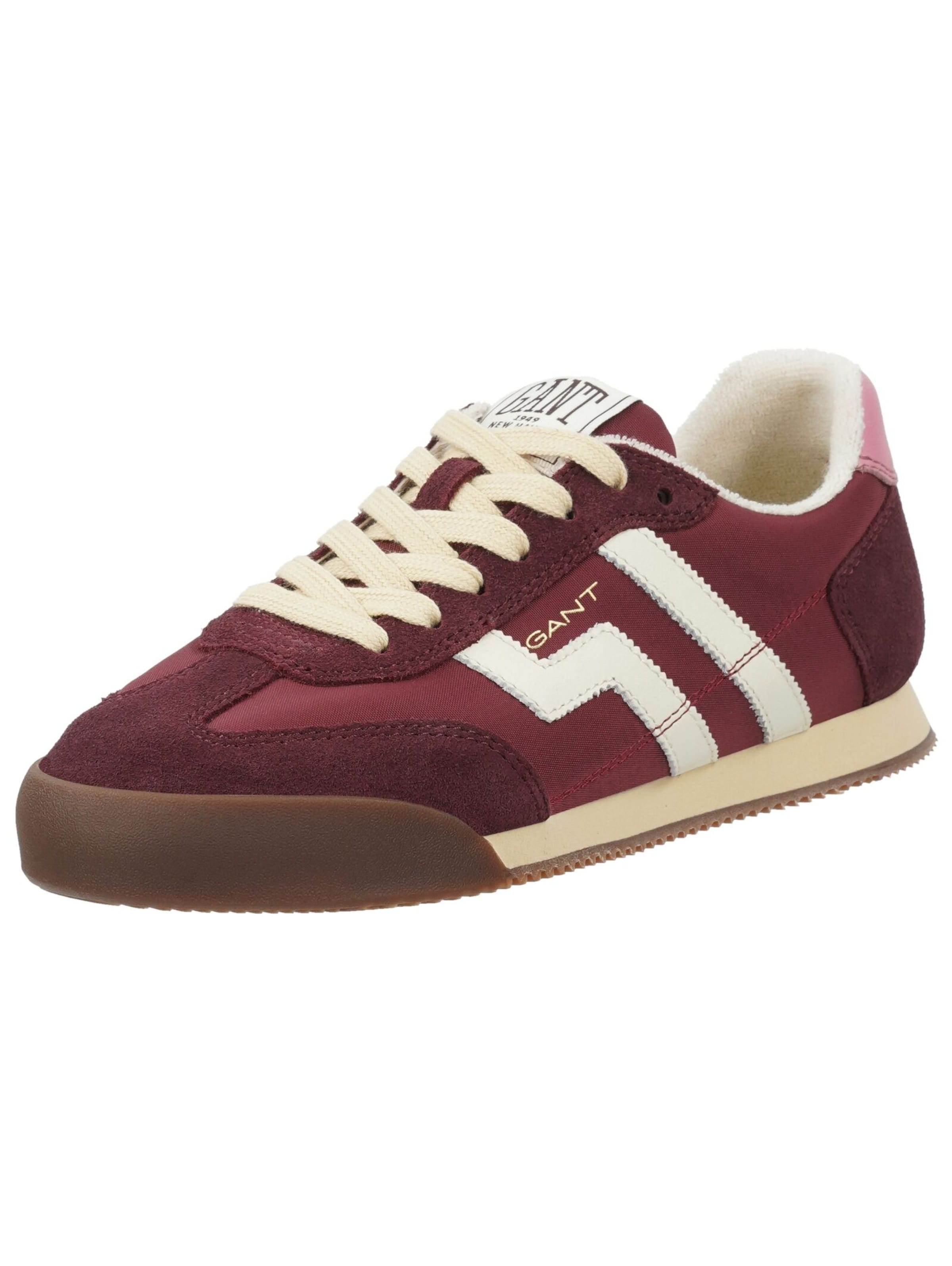 Baskets basses GANT en rouge : devant