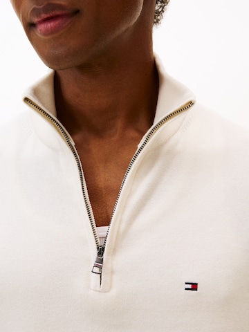 Pull-over 'ESSENTIAL' TOMMY HILFIGER en jaune