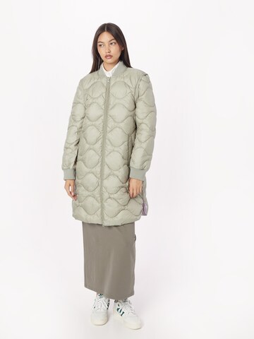 ESPRIT Between-Seasons Coat in Green: front