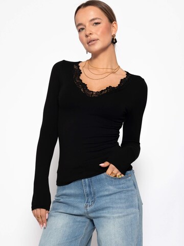 SASSYCLASSY T-shirt i svart