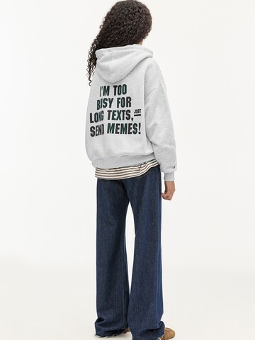Sweat-shirt Pull&Bear en gris