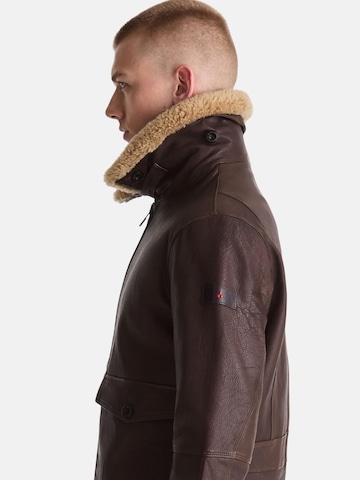 Peuterey - Chaqueta de invierno 'PEUTEREY MURDO DD GIUBBINO' en marrón