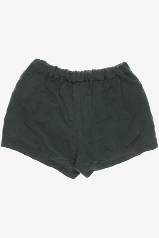 Reserved Shorts in S in Green