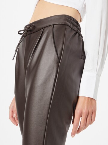 VERO MODA Tapered Pleat-Front Pants 'EVA' in Brown