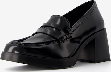 Bershka Loafer värissä musta: etupuoli