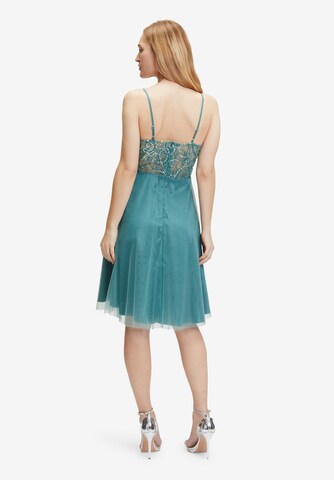 Robe de cocktail SUDDENLY princess en vert