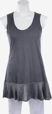 Grace Top & Shirt in S in Grey: front
