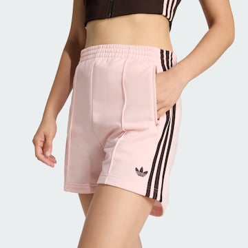 ADIDAS ORIGINALS - Loosefit Pantalón 'Firebird Classic' en rosa
