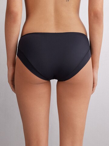INTIMISSIMI Slip in Schwarz