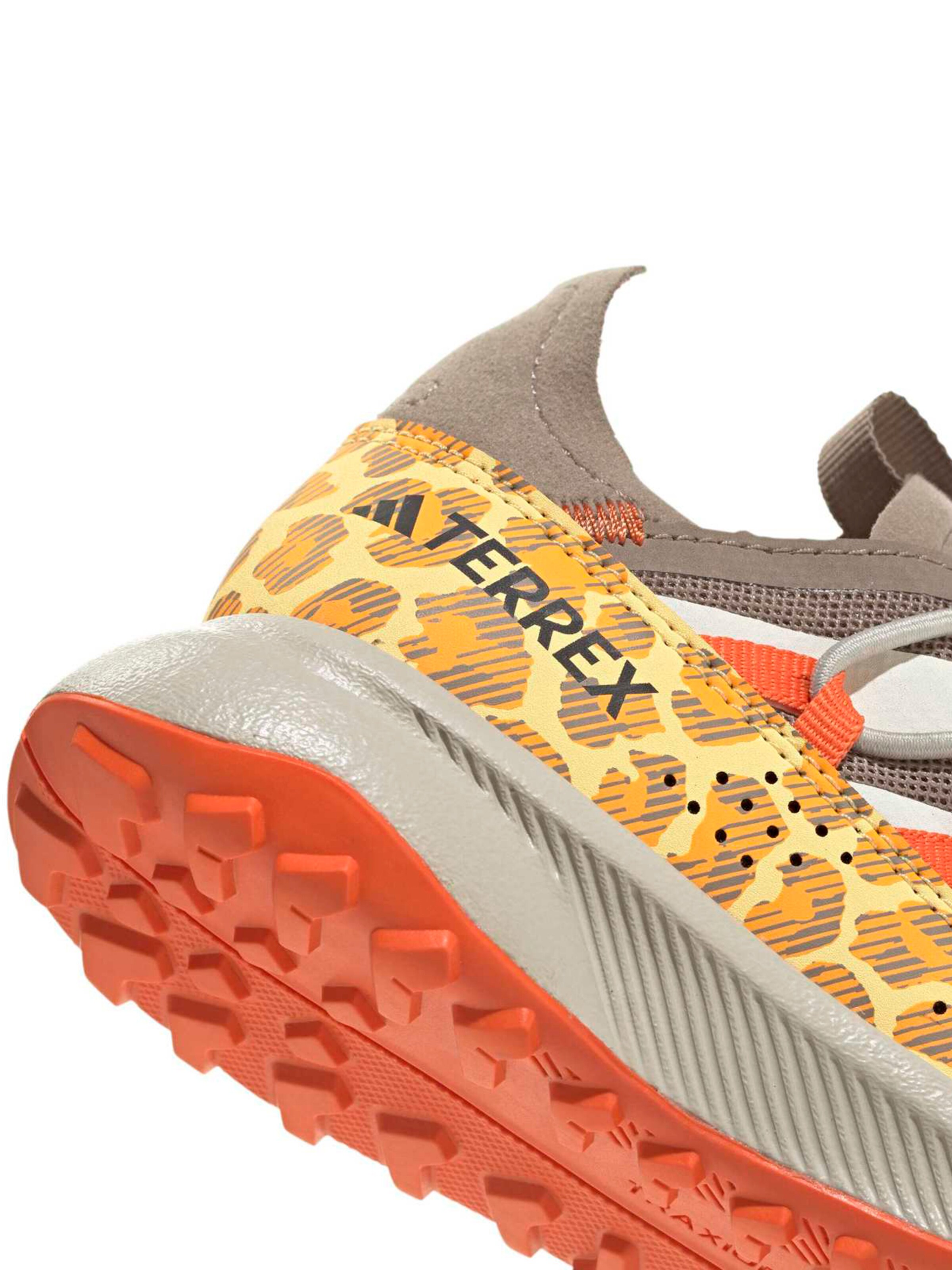 Chaussures basses 'VOYAGER 21' ADIDAS TERREX en marron