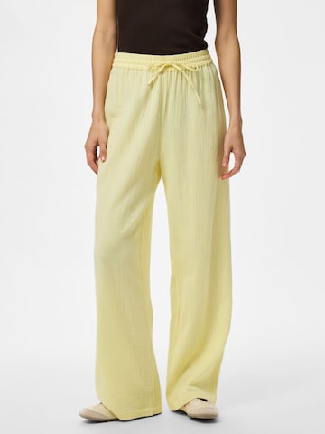 Wide Leg Pantalon PIECES en jaune