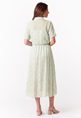 Usha - Vestido em verde