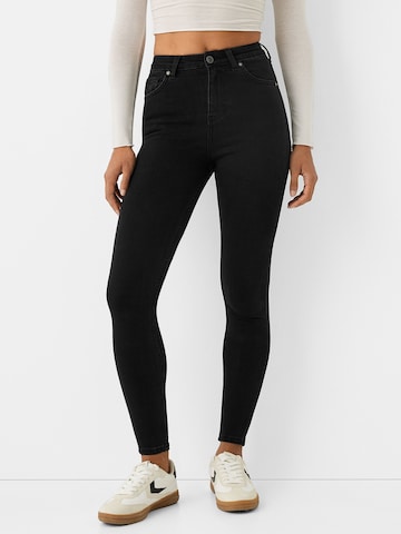 Bershka Skinny Jeans in Schwarz: Vorderseite