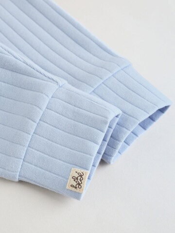 Next Set 'Hello World' in Blue