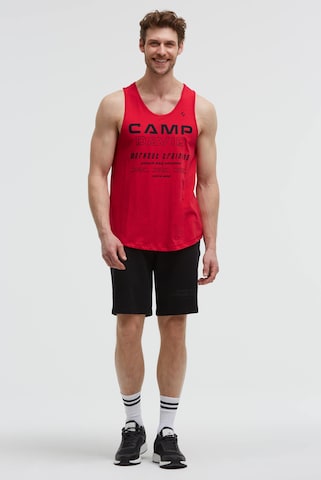 CAMP DAVID Muskelshirt mit Label Prints in Rot