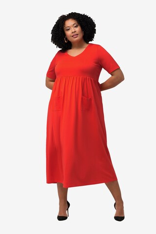 Robe Ulla Popken en rouge : devant