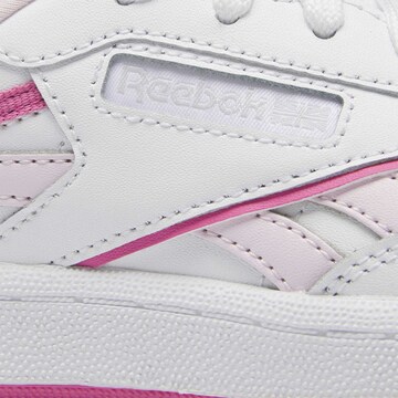 Sneaker 'Club C' di Reebok in bianco