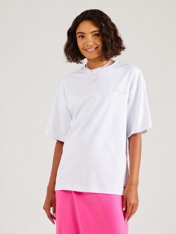 T-shirt 'Paradise Beach Club' Pequs en blanc : devant