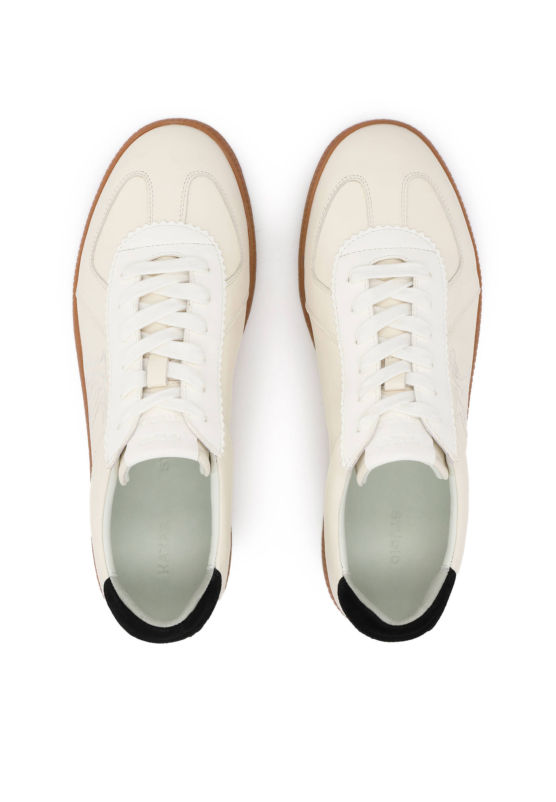 Kazar Studio Sneakers laag in Beige