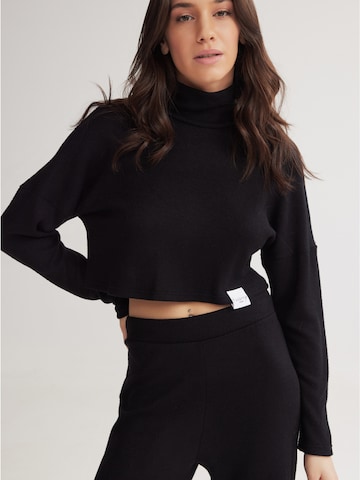 4TAILORS Neulepaita värissä musta: etupuoli