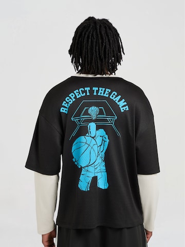 Tricou de la AND1 pe negru