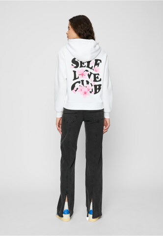 Sweat-shirt 'Self Love Club' Miss Tee en blanc