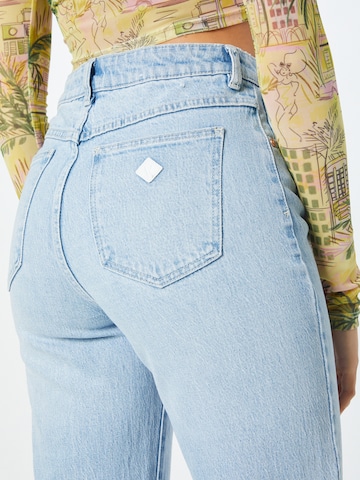 Regular Jeans de la Abrand pe albastru