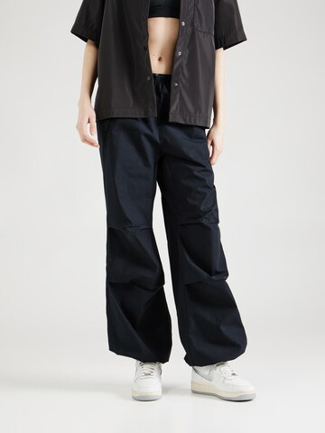 CONVERSE Tapered Broek in Zwart: voorkant