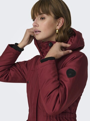 Parka mi-saison ONLY en rouge