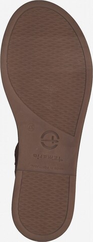 TAMARIS Sandaler med rem 'Flat' i brun