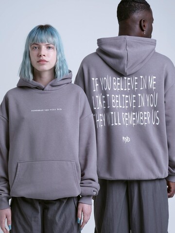 Remember you will die Sweatshirt 'Believe' in Grey