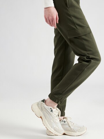 Tapered Pantaloni 'Lexa' de la ABOUT YOU pe verde