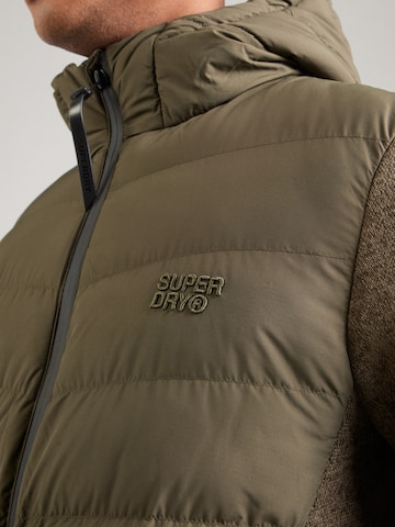 Superdry Välikausitakki värissä vihreä