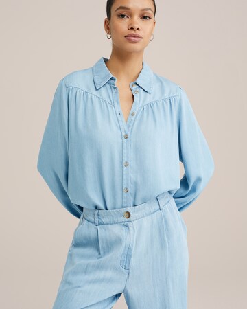 WE Fashion Blouse in Blue: front