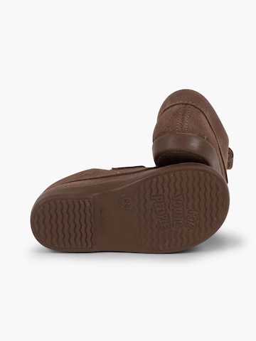 Chaussure basse Pisamonas en marron