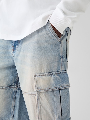 Loosefit Jeans cargo Bershka en bleu