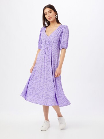 Robe 'Jemina' modström en violet : devant