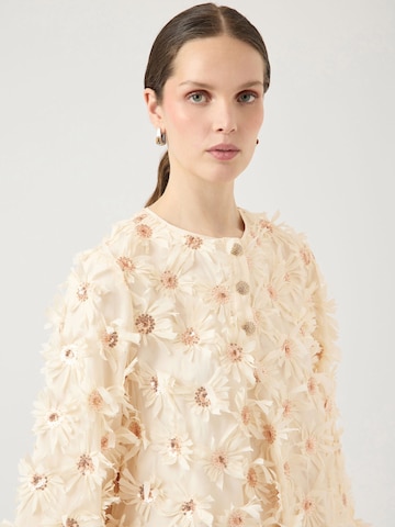 Robe YAS en beige